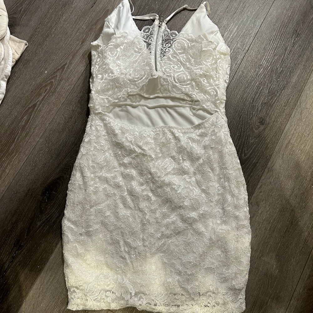 Elegant White Lace Dress